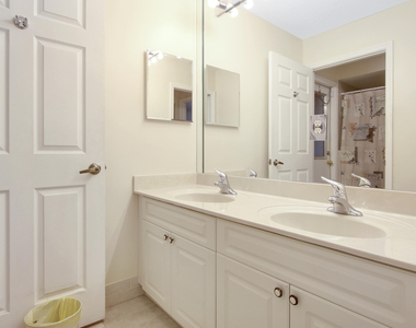 1198 Se Petunia Avenue - Photo Thumbnail 18