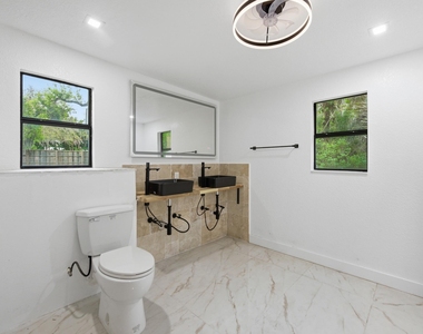 2529 Rainbow Drive - Photo Thumbnail 16