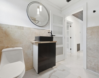 2529 Rainbow Drive - Photo Thumbnail 21