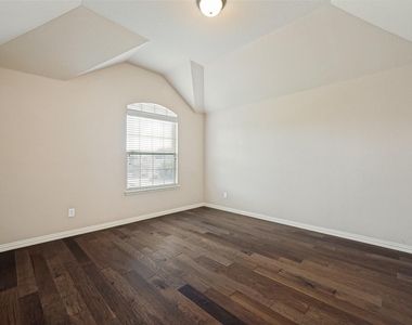 12112 Abernathy Circle - Photo Thumbnail 17