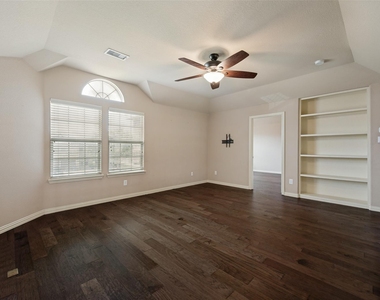 12112 Abernathy Circle - Photo Thumbnail 16