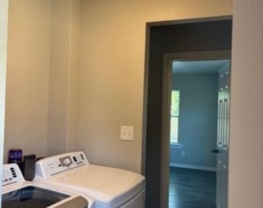 8714 Quinn Street - Photo Thumbnail 6
