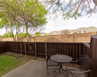 10008 Dryden Lane - Photo Thumbnail 19