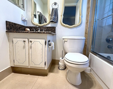 21 Newport B Court - Photo Thumbnail 15