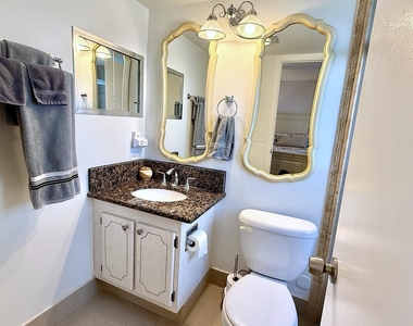 21 Newport B Court - Photo Thumbnail 14