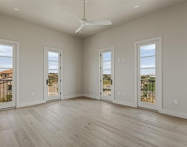 49 Arta Drive - Photo Thumbnail 9