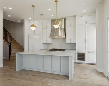 49 Arta Drive - Photo Thumbnail 7