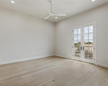 49 Arta Drive - Photo Thumbnail 12