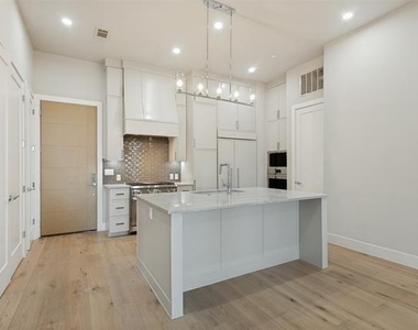 49 Arta Drive - Photo Thumbnail 7