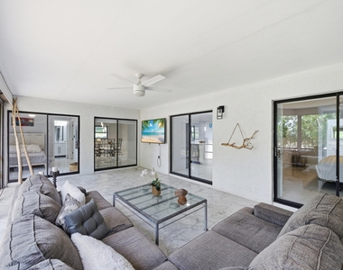 6396 Country Wood Way - Photo Thumbnail 14
