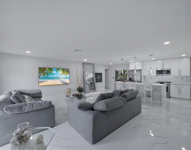 6396 Country Wood Way - Photo Thumbnail 6