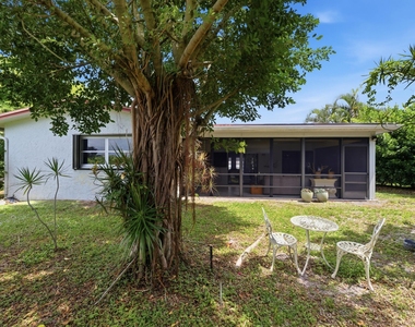 6396 Country Wood Way - Photo Thumbnail 32