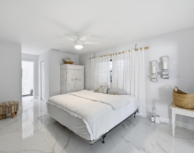 6396 Country Wood Way - Photo Thumbnail 19