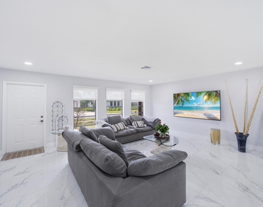 6396 Country Wood Way - Photo Thumbnail 5