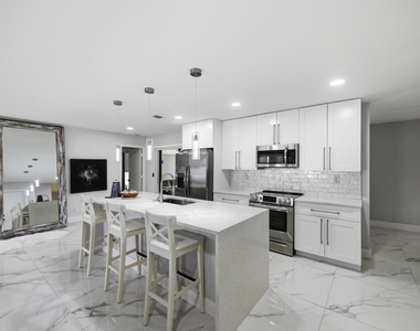 6396 Country Wood Way - Photo Thumbnail 12