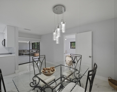 6396 Country Wood Way - Photo Thumbnail 17