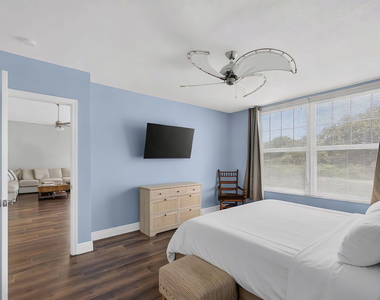 1603 Mizzenmast Way - Photo Thumbnail 37