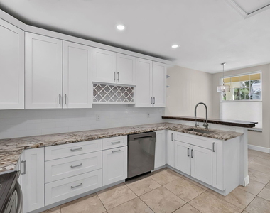 1603 Mizzenmast Way - Photo Thumbnail 34