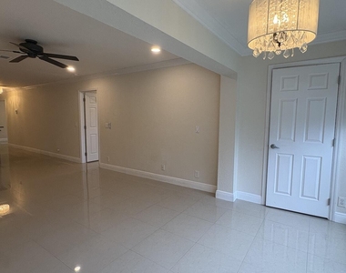 1441 Nw 19th Terrace - Photo Thumbnail 13