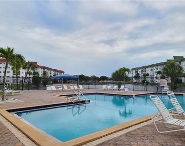 4880 Nw 22nd Street - Photo Thumbnail 16