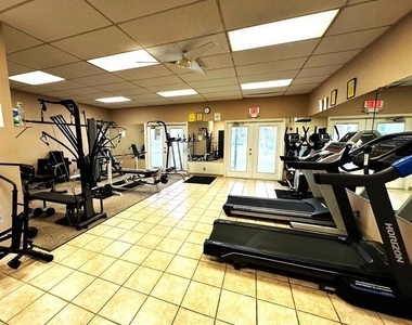 4880 Nw 22nd Street - Photo Thumbnail 14