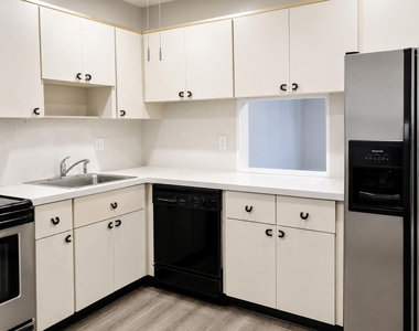 4880 Nw 22nd Street - Photo Thumbnail 5