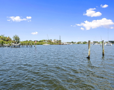 4189 Se Saint Lucie Boulevard - Photo Thumbnail 36