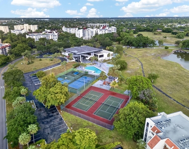 3671 Environ Boulevard - Photo Thumbnail 17