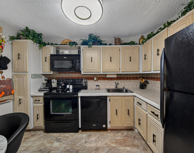 3671 Environ Boulevard - Photo Thumbnail 31