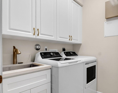 6812 Belmont Shore Drive - Photo Thumbnail 21