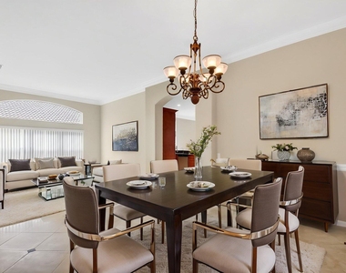 6812 Belmont Shore Drive - Photo Thumbnail 3