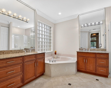 6812 Belmont Shore Drive - Photo Thumbnail 17