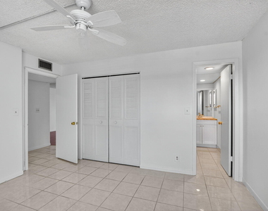 11 Royal Palm Way - Photo Thumbnail 26