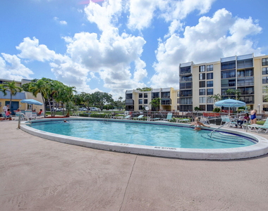 11 Royal Palm Way - Photo Thumbnail 62