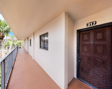5250 Las Verdes Circle - Photo Thumbnail 22
