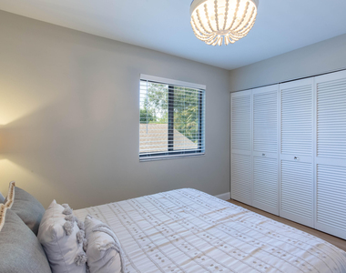 2478 Bedford Mews Drive - Photo Thumbnail 16