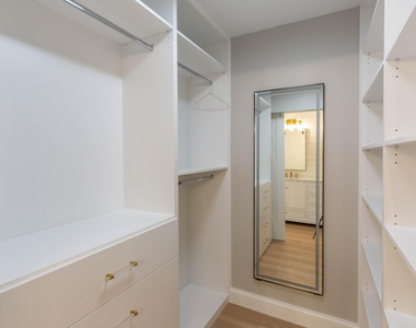 2478 Bedford Mews Drive - Photo Thumbnail 9