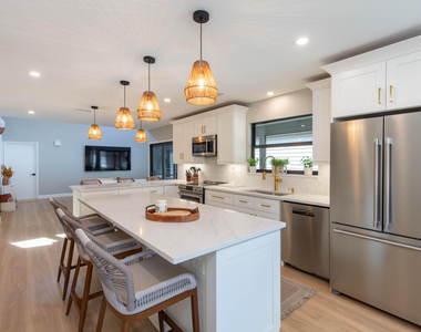 2478 Bedford Mews Drive - Photo Thumbnail 4