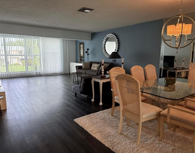 1520 Nw 19th Terrace - Photo Thumbnail 8