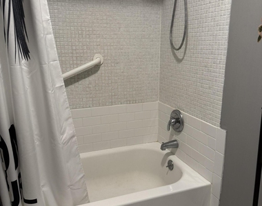 1520 Nw 19th Terrace - Photo Thumbnail 10