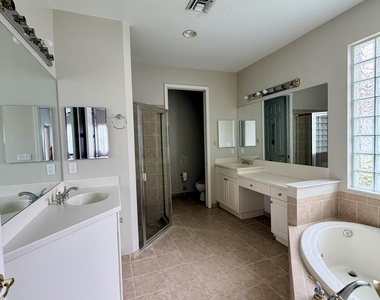 2165 Newport Isles Boulevard - Photo Thumbnail 13