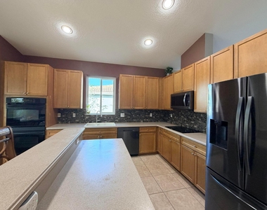 2165 Newport Isles Boulevard - Photo Thumbnail 11