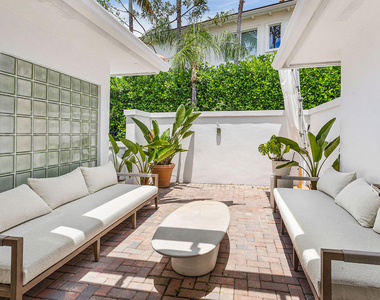 1251 Thatch Palm Drive - Photo Thumbnail 11