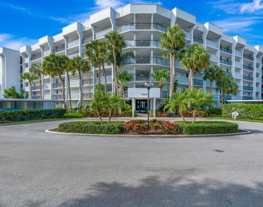1648 Jupiter Cove Drive - Photo Thumbnail 2