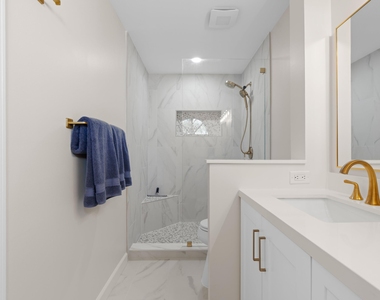 3108 Fairway Drive N - Photo Thumbnail 18