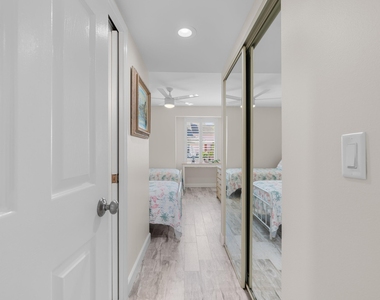 3108 Fairway Drive N - Photo Thumbnail 19