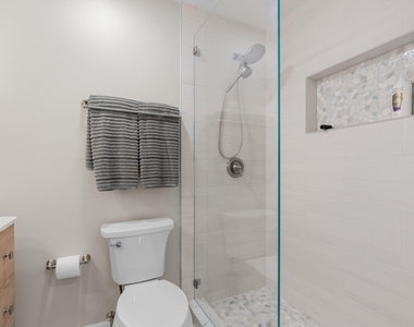 3108 Fairway Drive N - Photo Thumbnail 23
