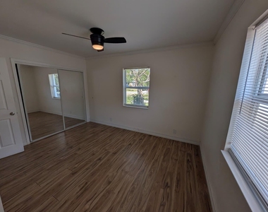 1629 Nw 5th Avenue - Photo Thumbnail 13