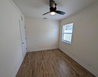 1629 Nw 5th Avenue - Photo Thumbnail 21