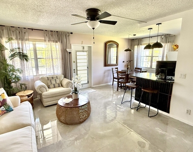 361 Tilford Q - Photo Thumbnail 8